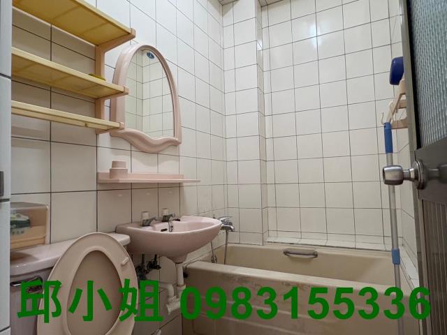 西區透天-6