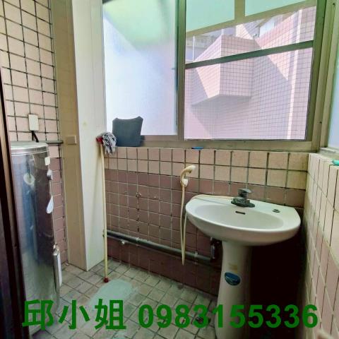 西區透天-13