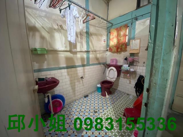 西區透天-12