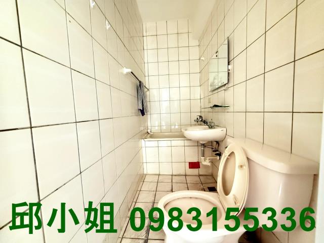 東區透天-11