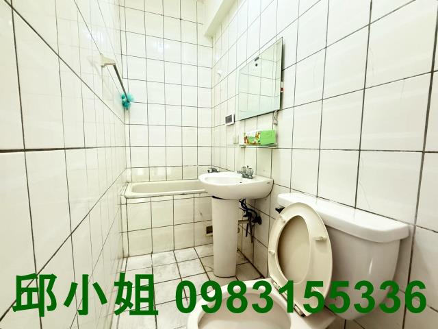 東區透天-12